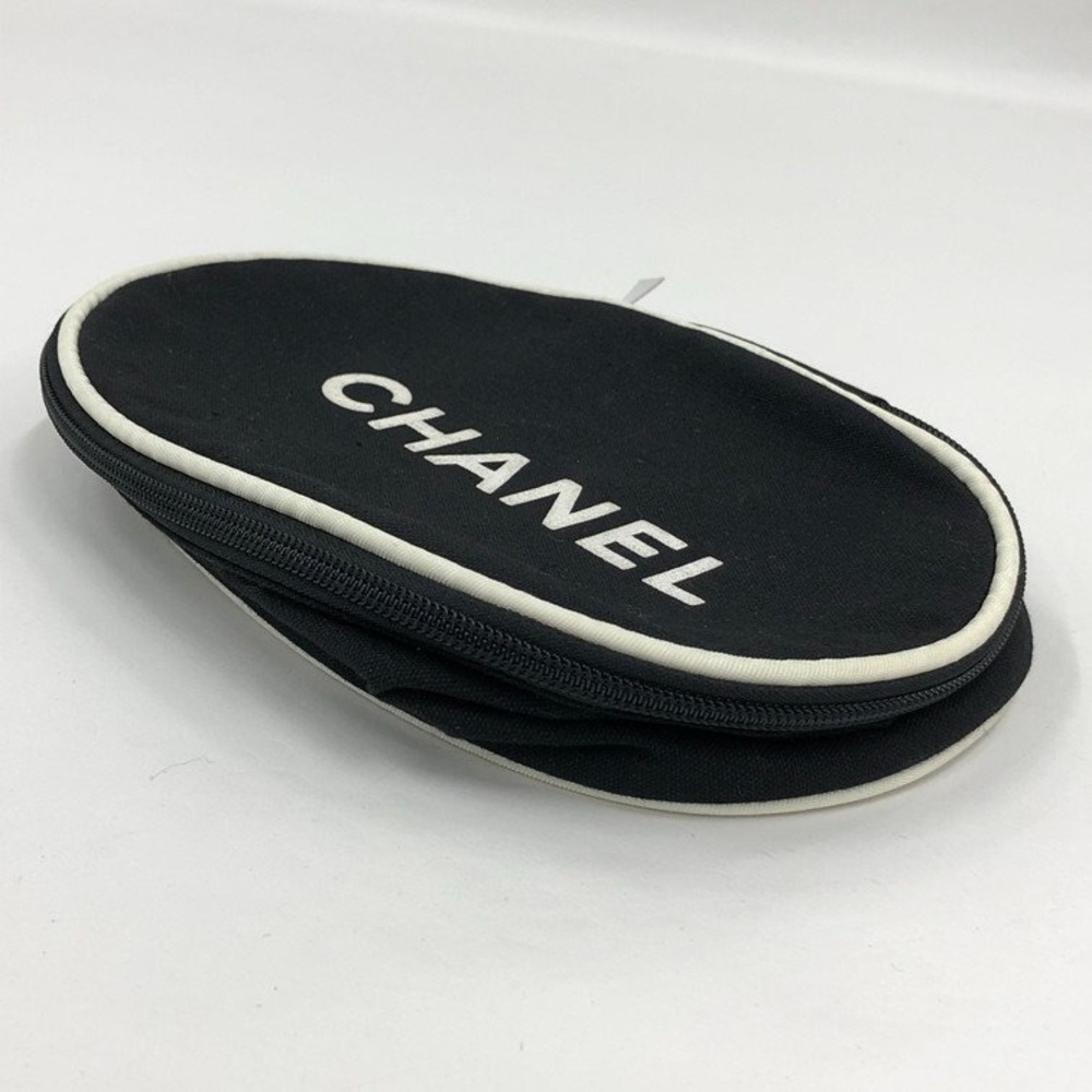 Chanel Black Cosmetic Pouch ☆ Rare ☆ Vintage CHANEL Cosmetic Pouch - Picture 3 of 10